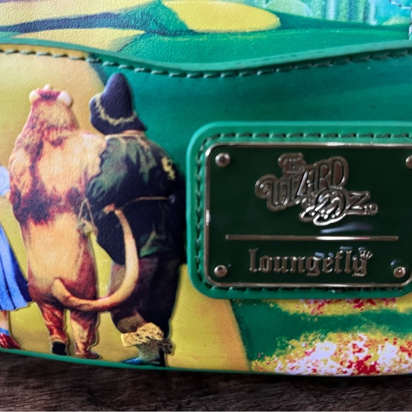 Lounge fly Wizard of Oz backpack 12 inches high 10 inches wide new with tags - Picture 6 of 10